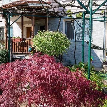 Garden Gate Διαμέρισμα *