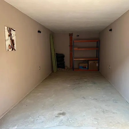 Апартаменты Garden Gate *