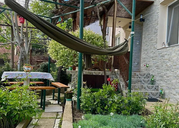 Garden Gate Tırnova